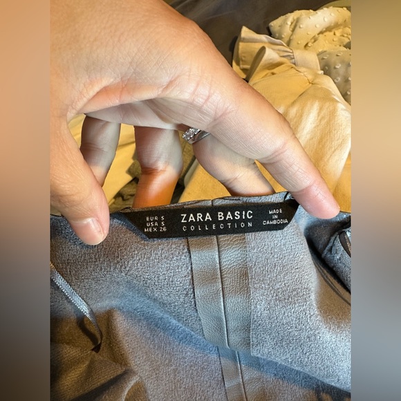 Like new Zara basic jacket. - Picture 7 of 14